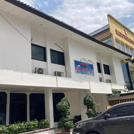 Hotel Surya Citra Jogja A Mitra Reddoorz Jogjakarta Buitenkant foto