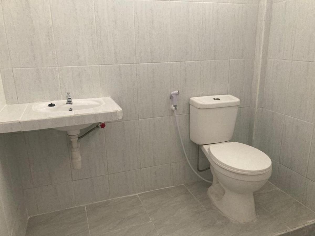 Hotel Surya Citra Jogja A Mitra Reddoorz Jogjakarta Buitenkant foto